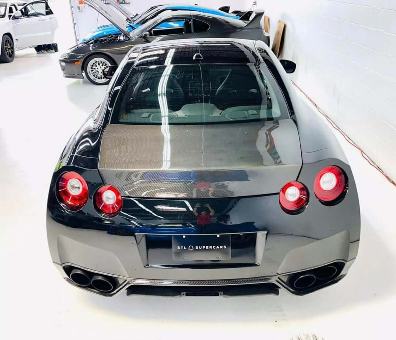 OEM Style Carbon Fiber Rear Trunk - Nissan GTR R35.
