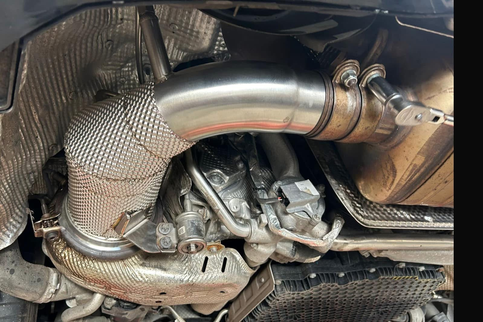 Performance DownPipe w/ heatshield (SS304)-  Porsche 911 992 Carrera / Carrera Turbo S 3.0T 3.8T.