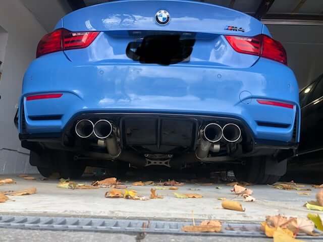ABS Gloss Black V Style Rear Bumper Diffuser W/LED Brakelight  - BMW M3/M4 F80/F82/F83 2015-2020.