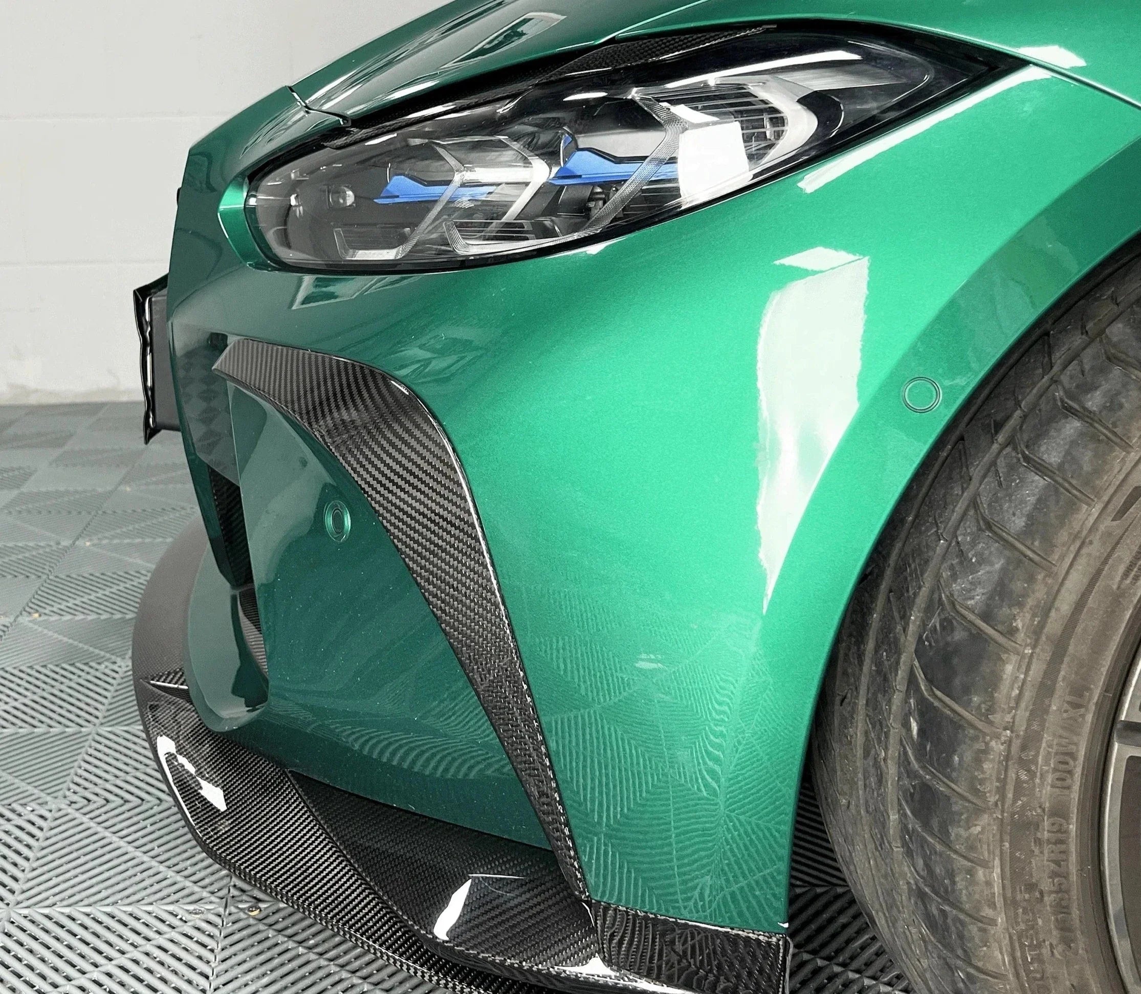 Dry Carbon Fiber Front Bumper Canard Fangs - BMW G90/G81/ & G82.