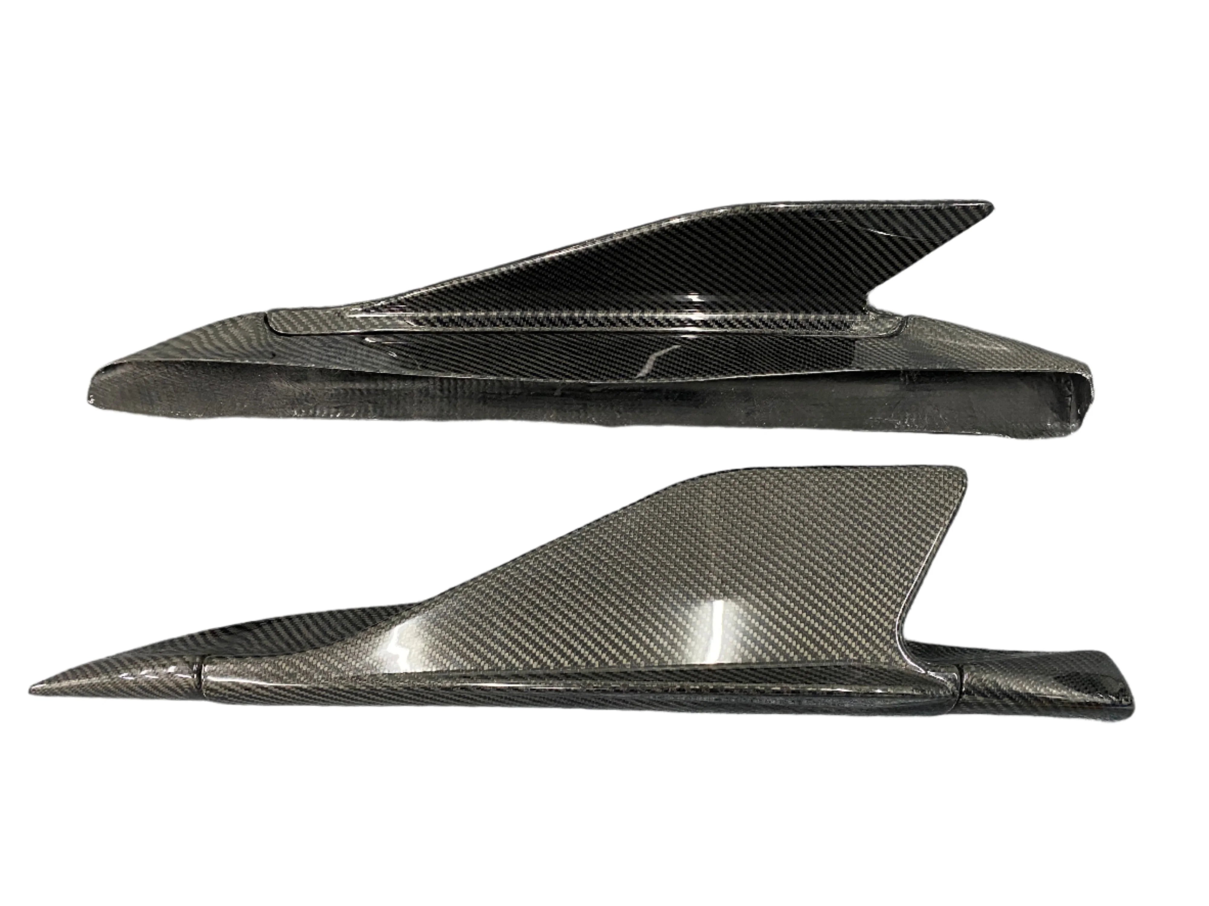 Carbon Fiber Corner Side Skirt winglet - Ferrari 488.