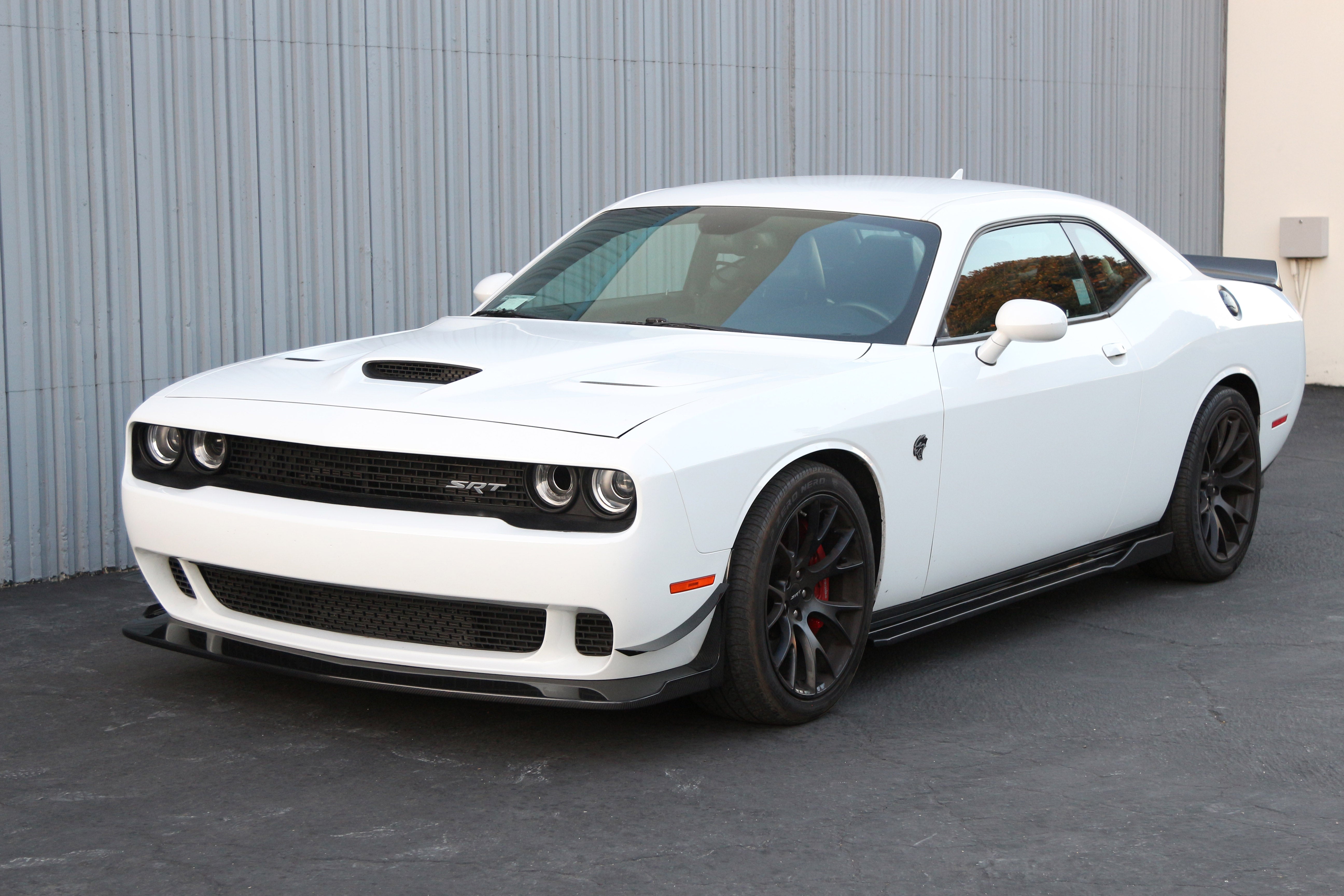 dodge-challenger-hellcat-aerodynamic-kit-2015-2023