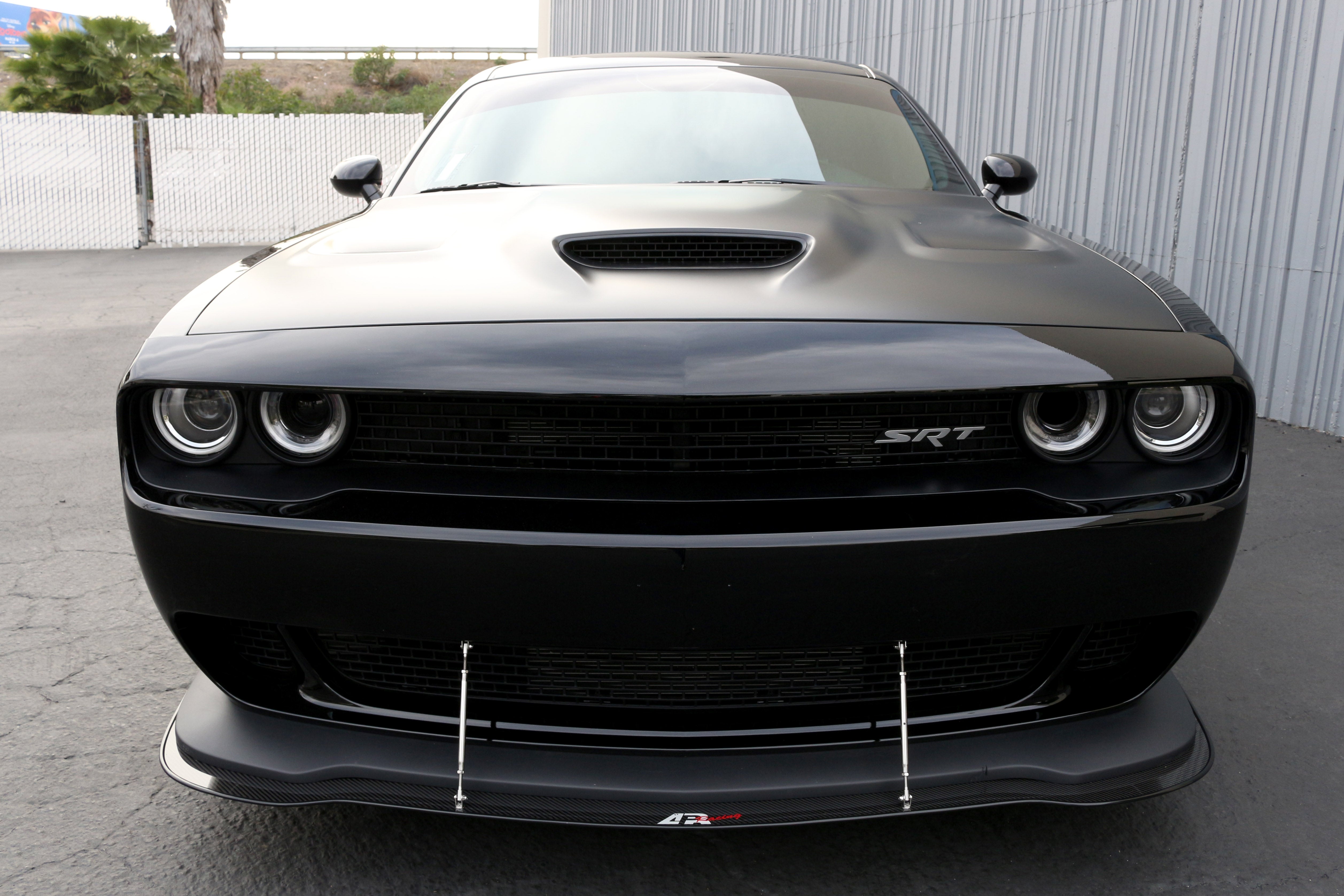 dodge-challenger-hellcat-front-wind-splitter-2015-2019