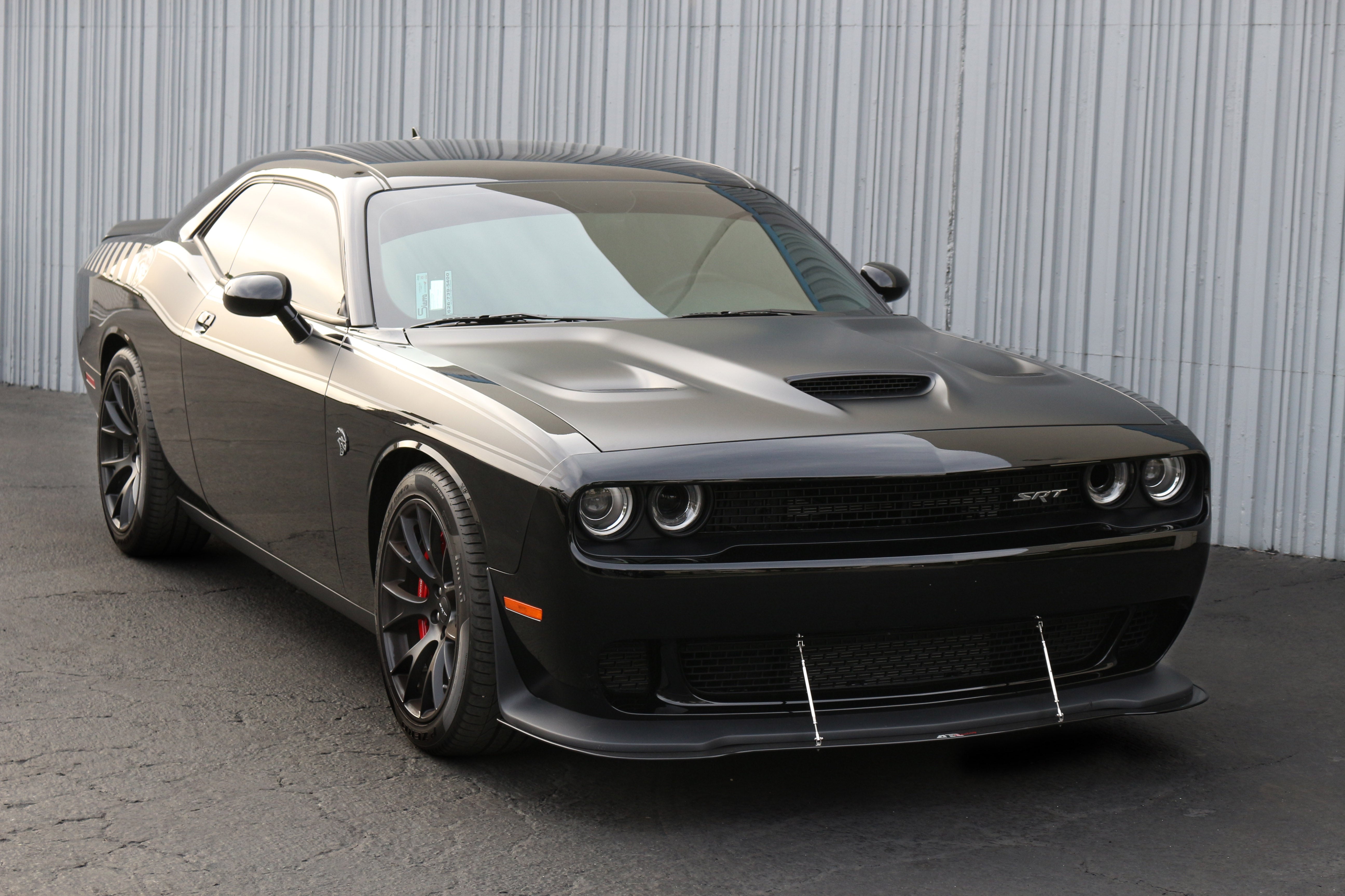 dodge-challenger-hellcat-front-wind-splitter-2015-2019