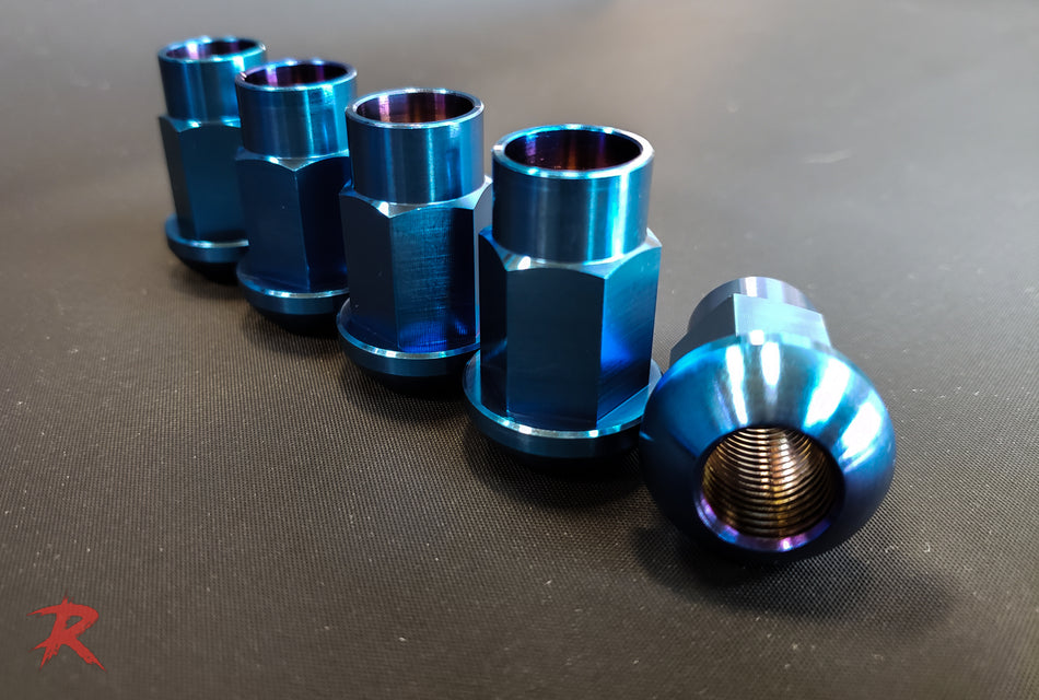 R13 Ball Seat Lug Nuts
