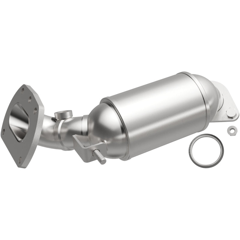 MagnaFlow 17-20 Toyota Sienna / 16-19 Lexus RX350 V6 3.5L Direct Fit Manifold Catalytic Converter