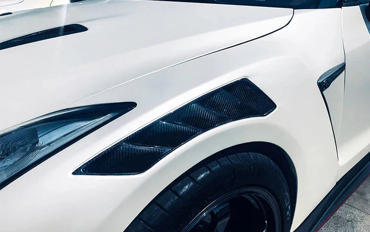 Nismo Style Carbon Fiber fender - Nissan r35 GTR.