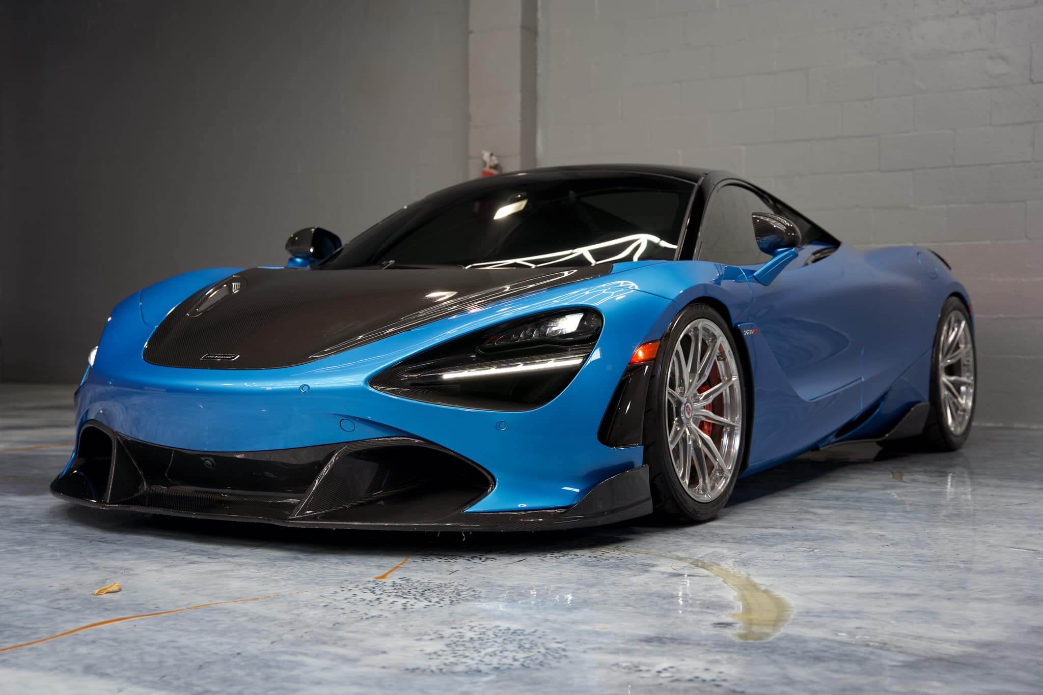 Dry Prepreg Carbon Fiber Front Lip - Mclaren 720s.