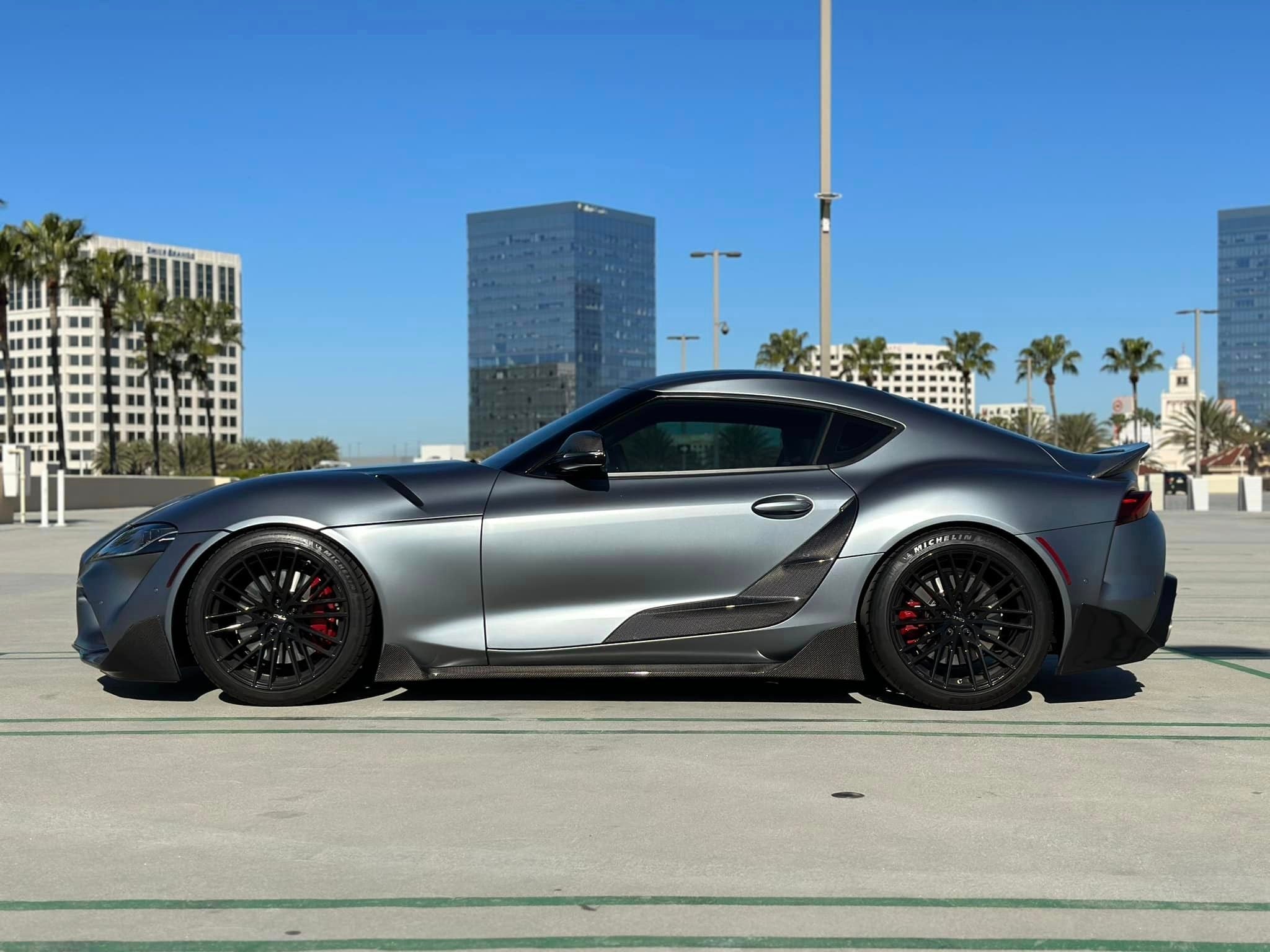 Carbon Fiber Door Fender Finned Trim - Toyota A90 Supra.