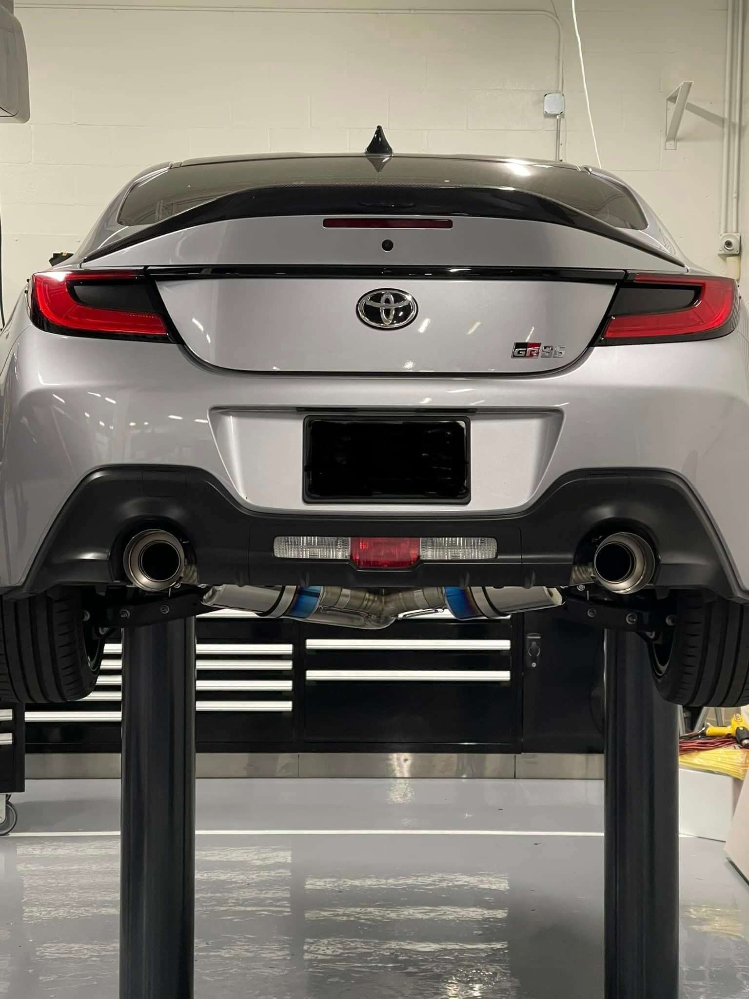 HKS Style Carbon Fiber BRZ Rear Spoiler - Toyota BRZ/GR86.