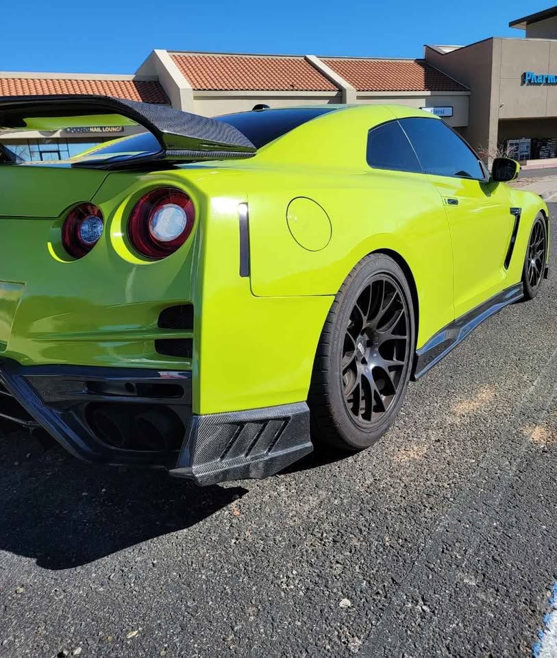 TS Style Full Carbon Body Aero Kit - Nissan GTR R35.