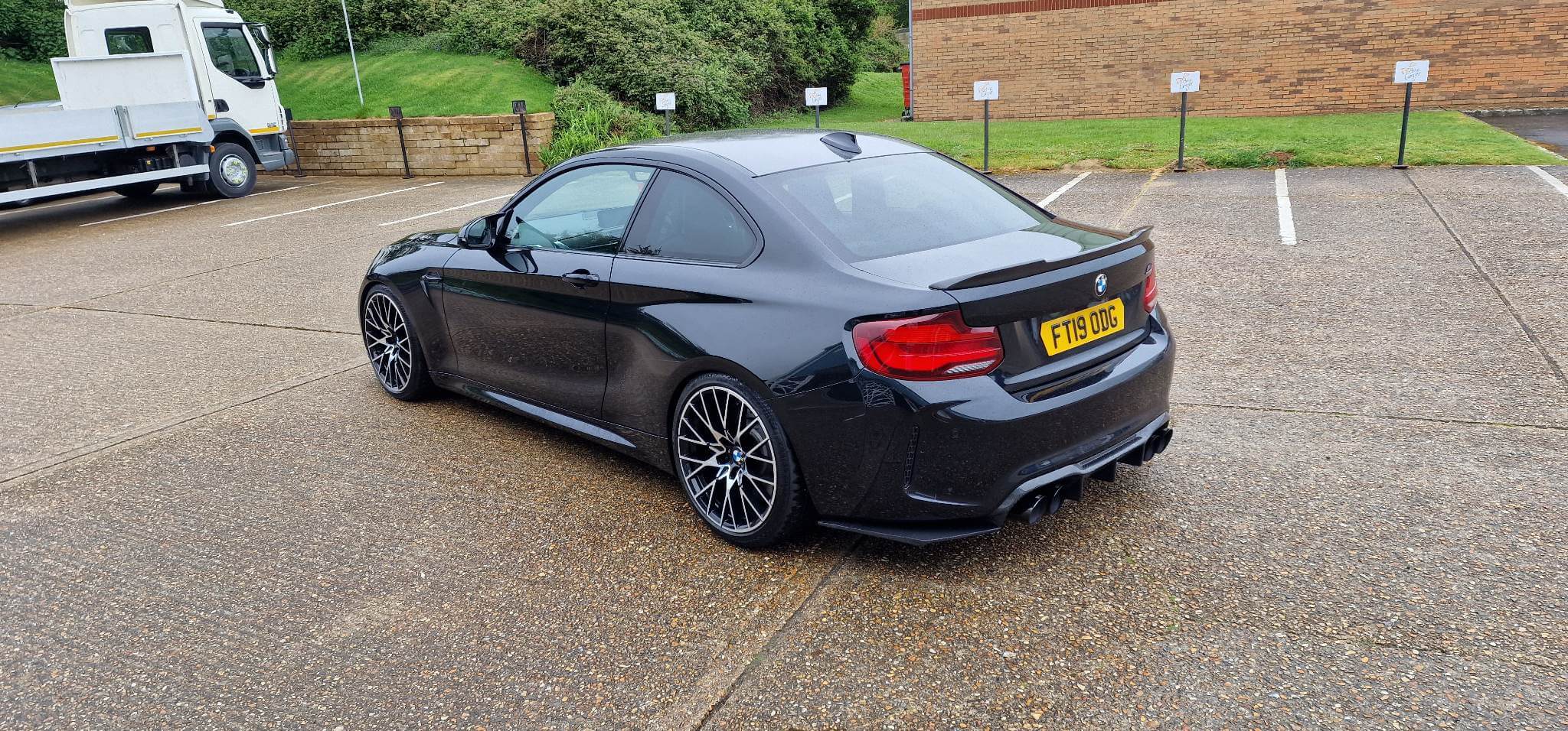 V-Style Carbon Fiber Rear Diffuser - BMW F87 M2 & M2C.