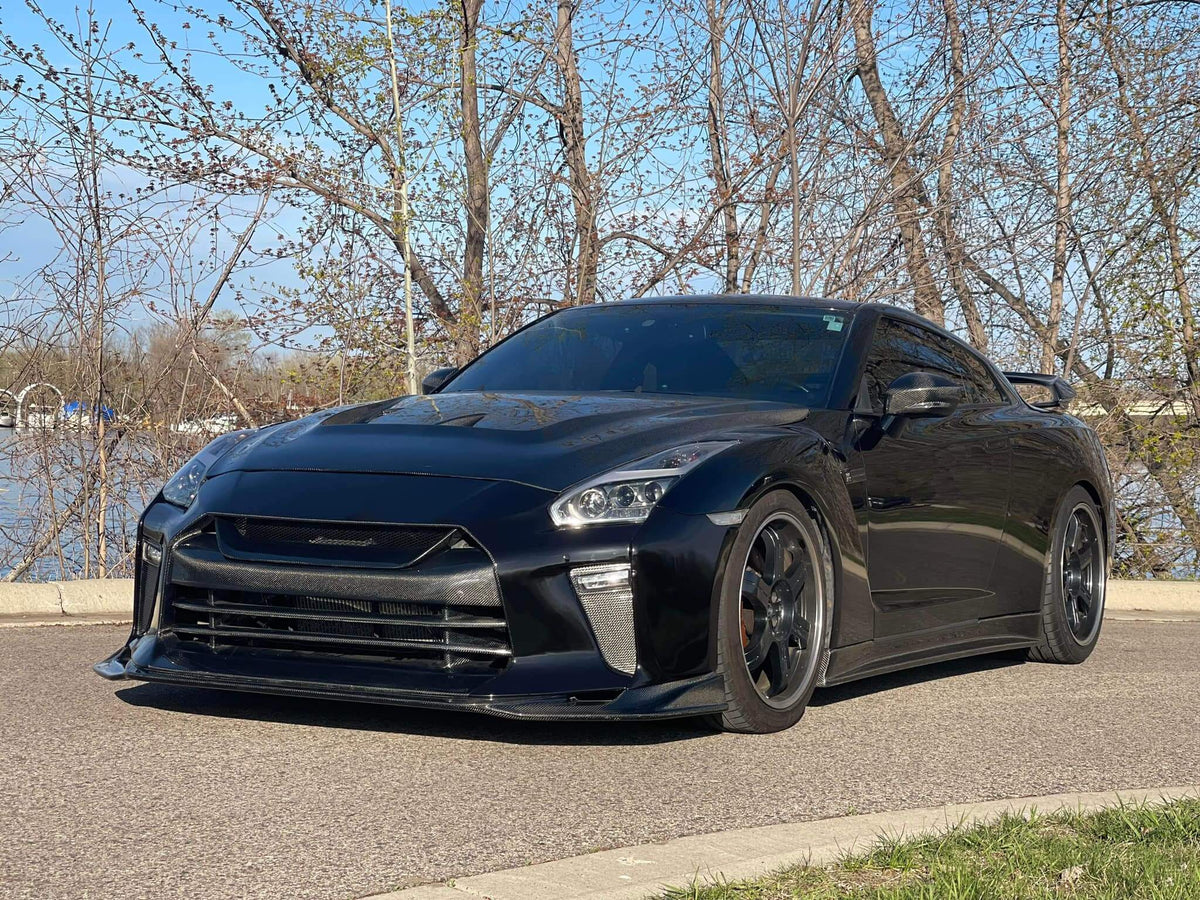 TS-Style Carbon Fiber Car Front Lip Diffuser - Nissan GTR R35 2017-2019.