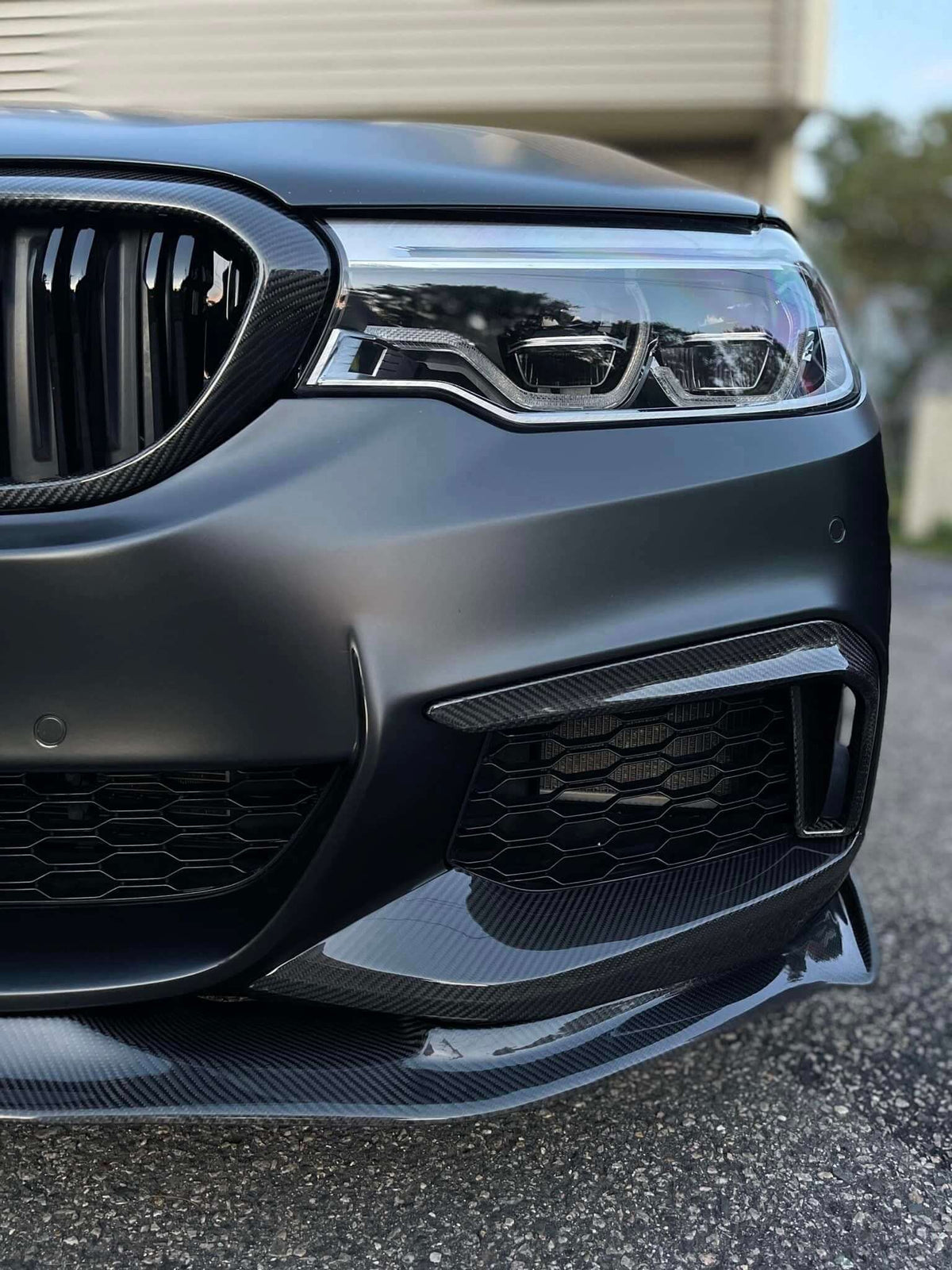 HM Style Carbon Fiber Front Lip - BMW G30 5 Series.
