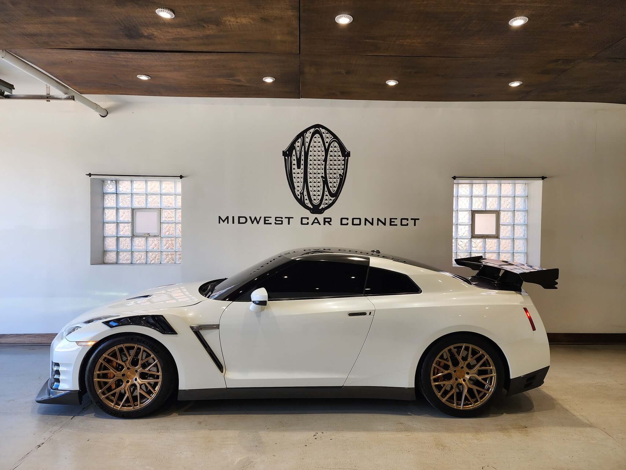 Carbon Fiber Rear Spoiler Wing N-Style - Nissan GTR R35.