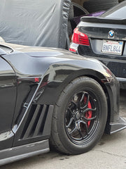 VRS Style Carbon Fiber Front Fender Set - Nissan GTR R35.