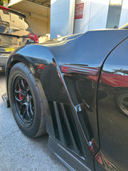 VRS Style Carbon Fiber Front Fender Set - Nissan GTR R35.