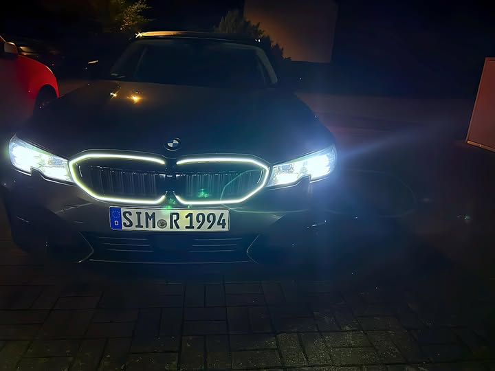 Front LED Front Grille - BMW G20 3 series.