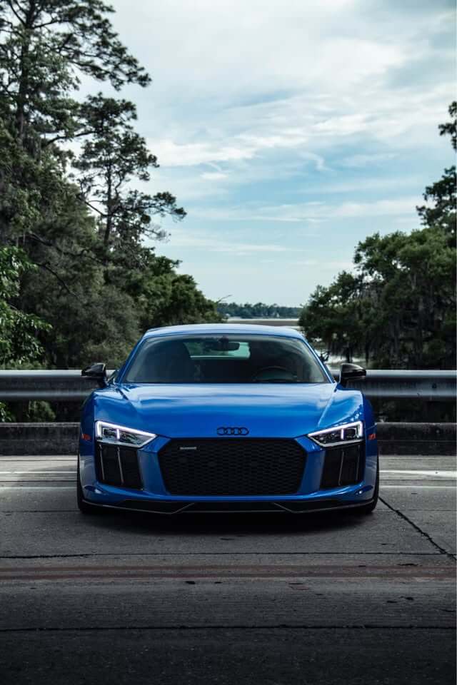 Carbon Fiber Front Lip - Audi R8 V10 Plus.