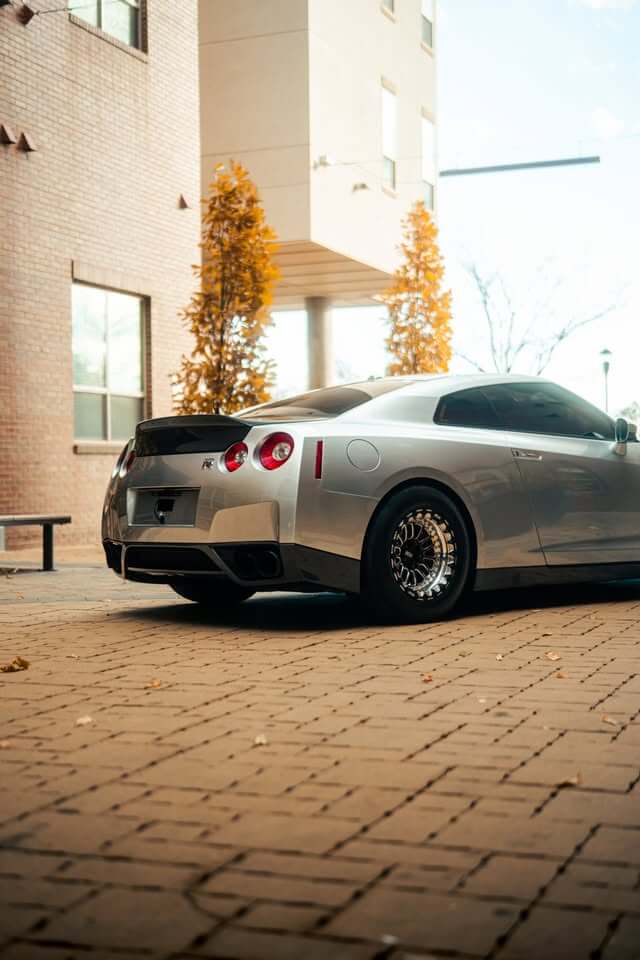 Carbon Fiber Duckbill Trunk - Nissan GTR R35.
