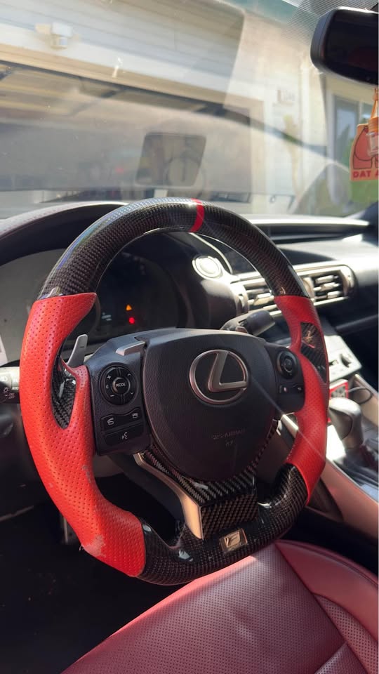 Full Custom Steering Wheel - Lexus IS/RC [2016+].