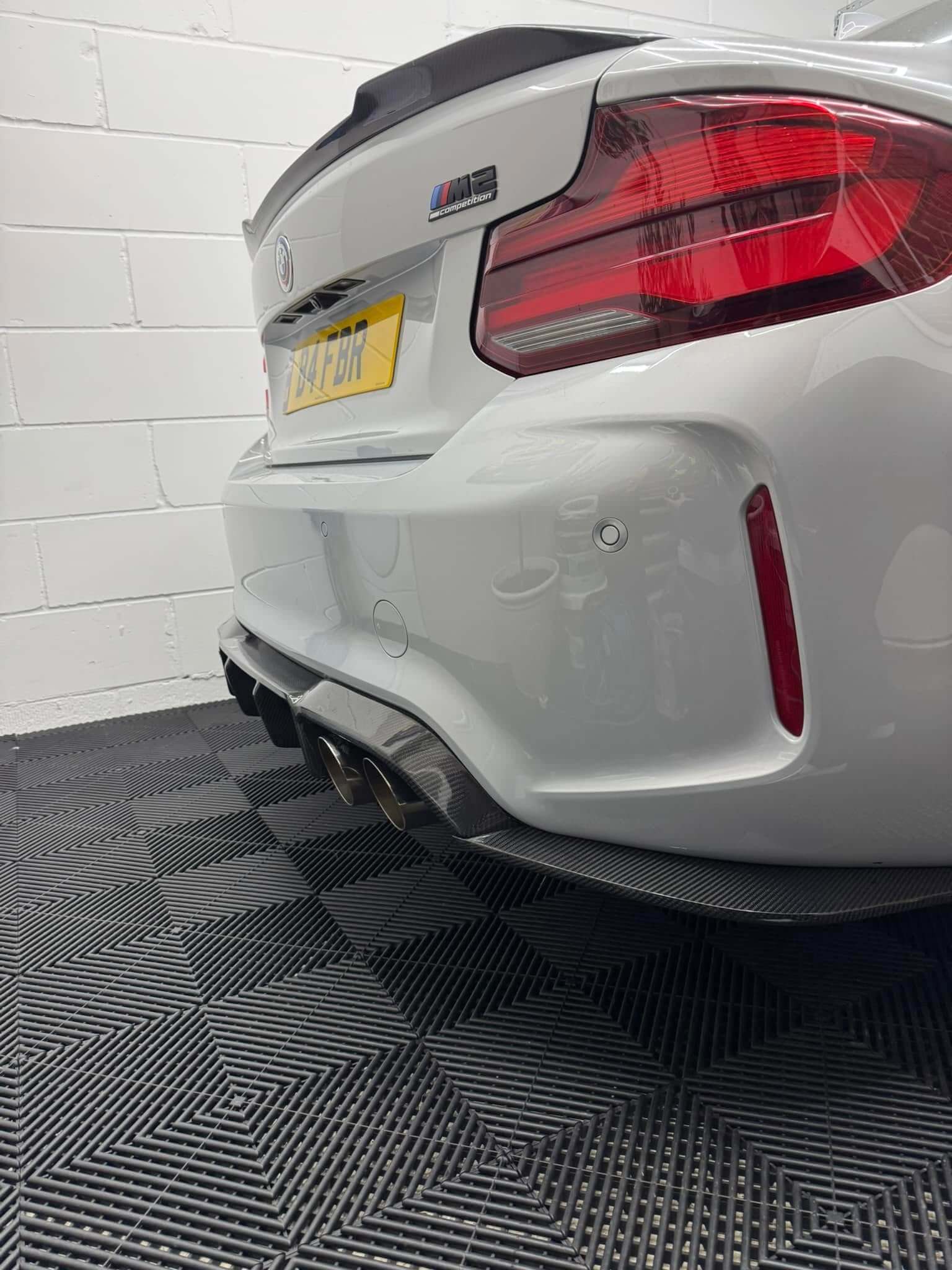 V-Style Carbon Fiber Rear Diffuser - BMW F87 M2 & M2C.
