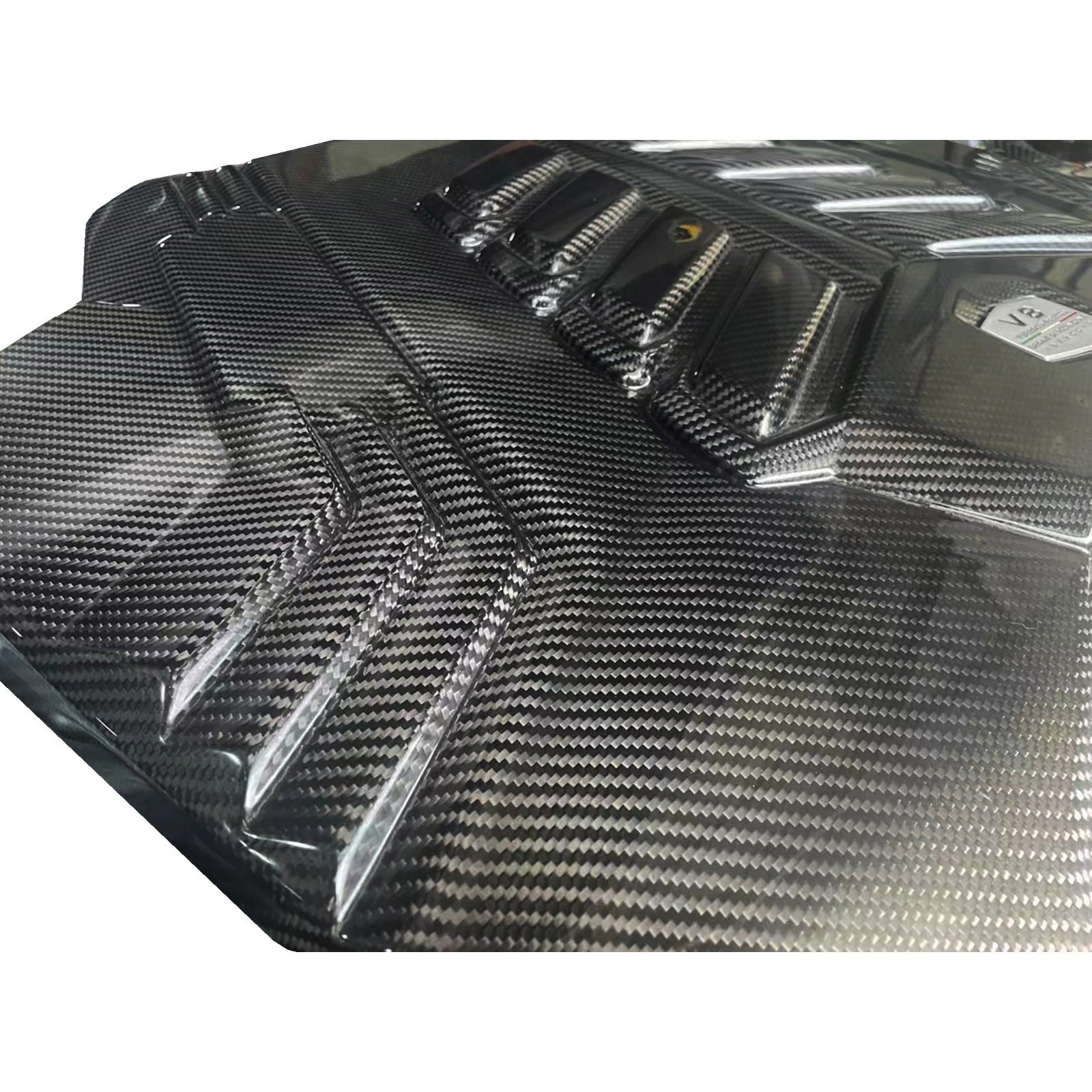 Dry Carbon Fiber Engine Bay Cover - Lamborghini URUS