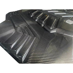 Dry Carbon Fiber Engine Bay Cover - Lamborghini URUS