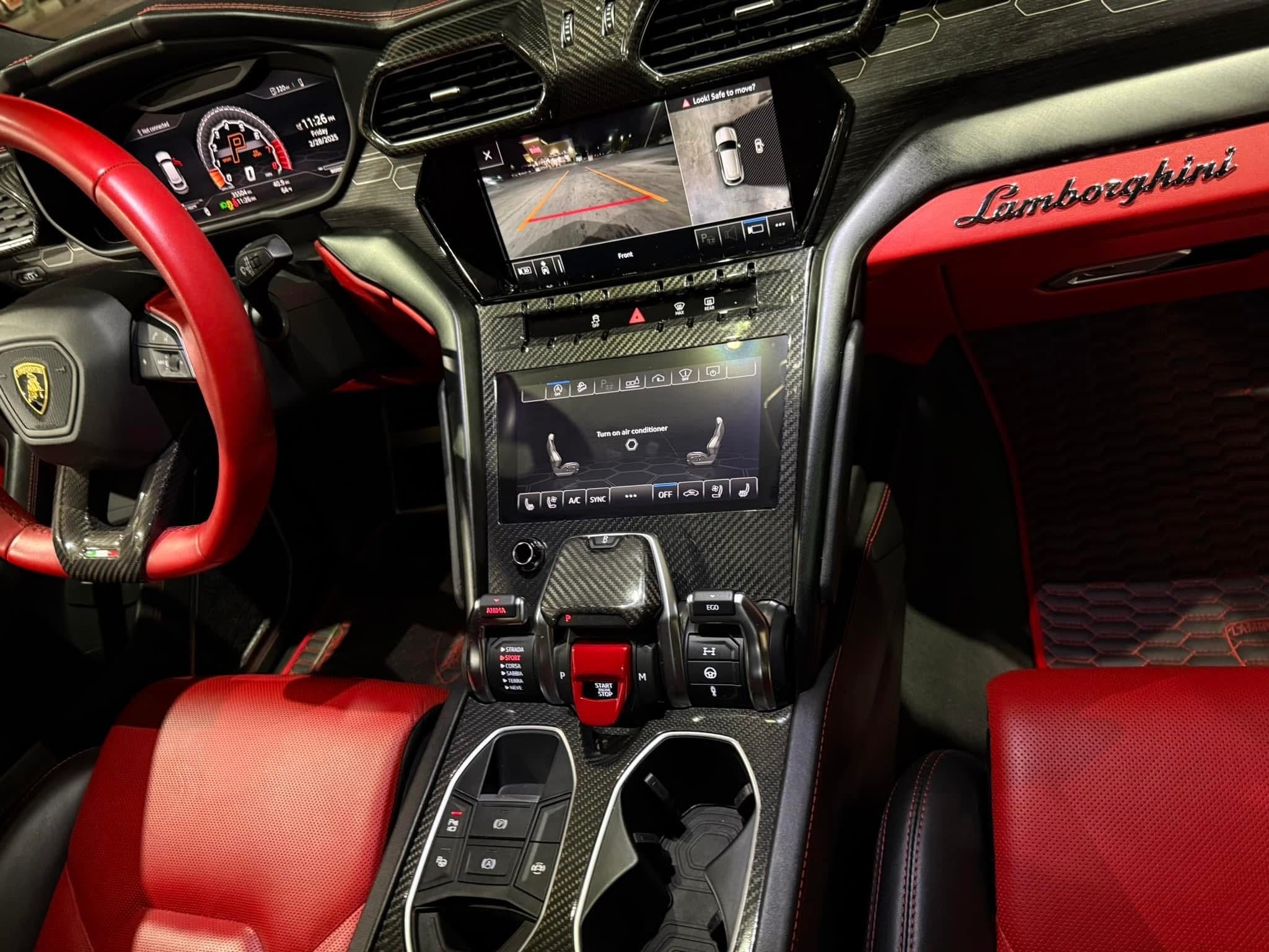 Carbon Fiber Interior Trim Kit - Lamborghini Urus