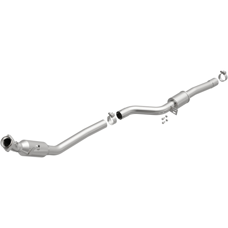Magnaflow Conv DF 2013-2017 SL550 V8 4.6 OEM Underbody