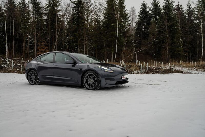 KW V3 Leveling Coilover Tesla Model 3 RWD