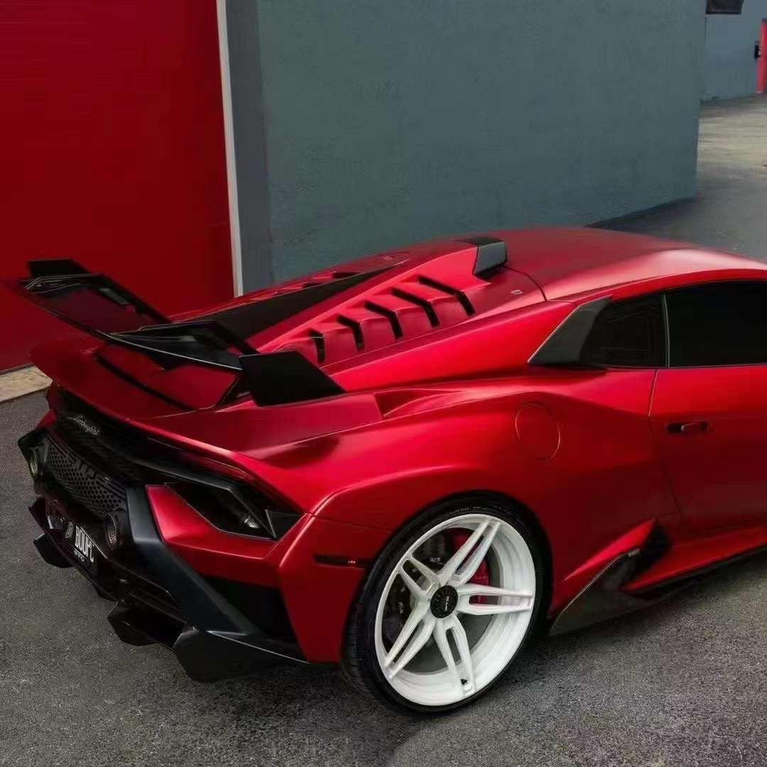 carbon-fiber-aerodynamic-body-kit-lamborghini-huracan-sto