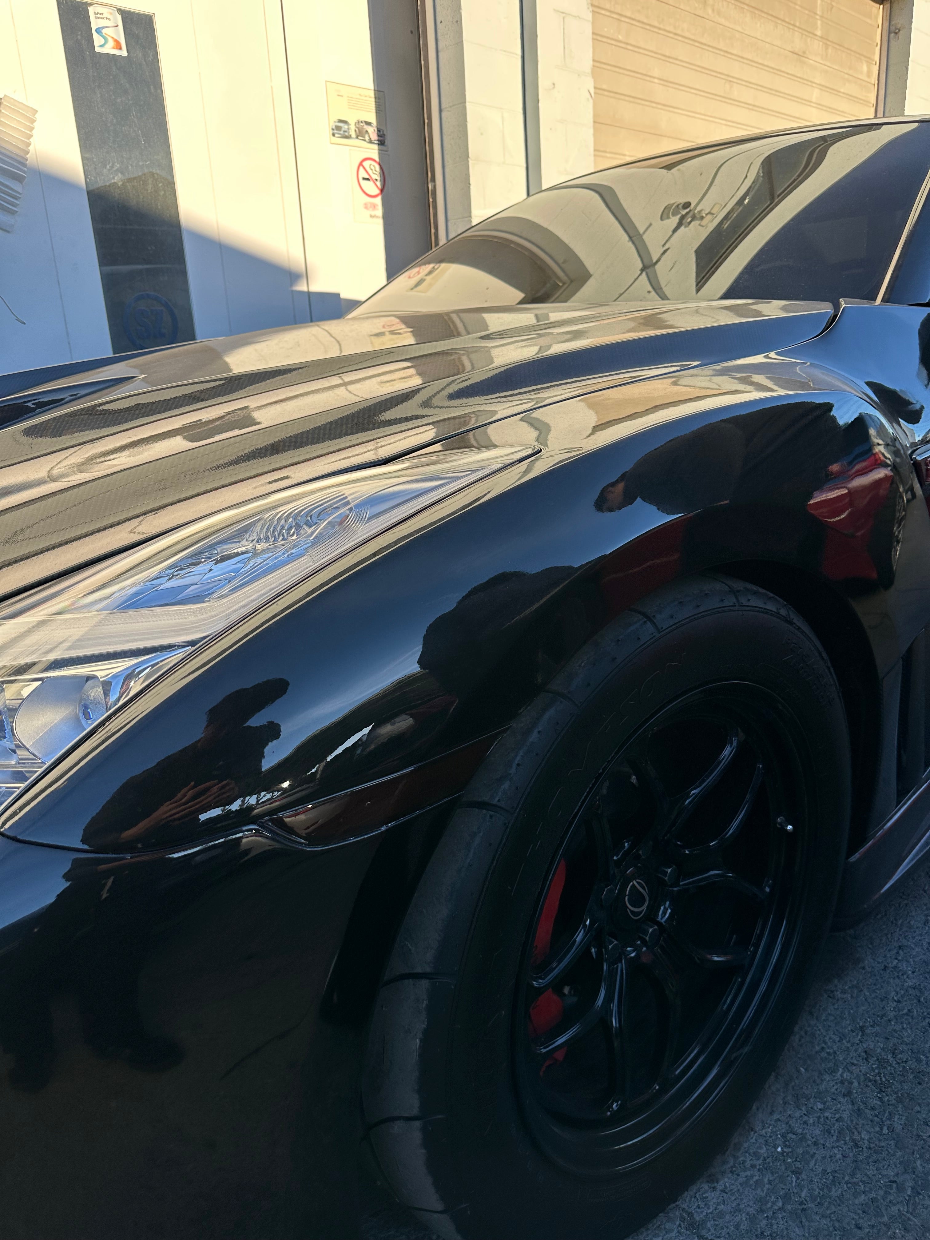 VRS Style Carbon Fiber Front Fender Set - Nissan GTR R35.