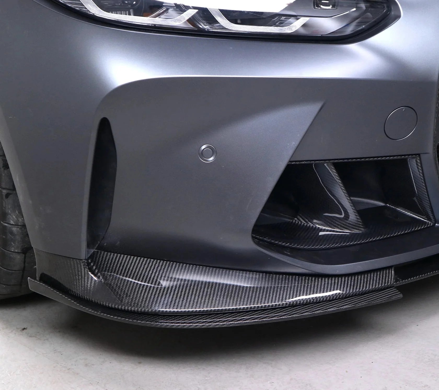 3D Style Dry Carbon Fiber Front Lip w/ Installed by OEM Mounting points - BMW G80 M3 & G82 / G83 M4.