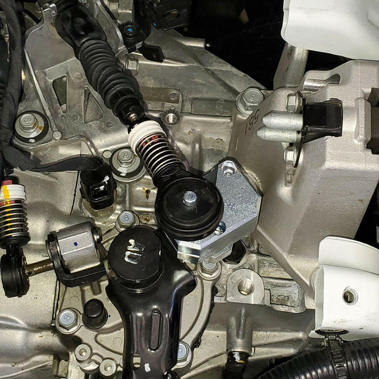 HYUNDAI/KIA 6MT TRANSMISSION ADAPTER.