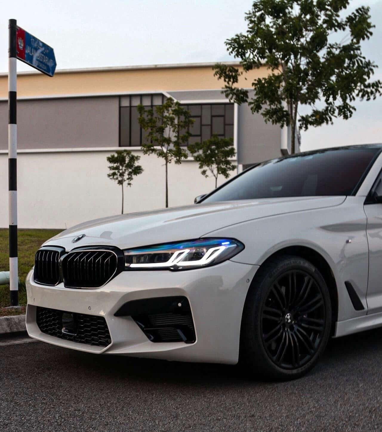 LCI LED Headlights - BMW F90 M5 & G30 / G38 5 Series.