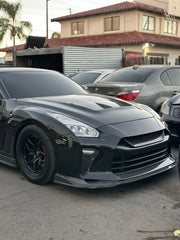 VRS Style Carbon Fiber Front Fender Set - Nissan GTR R35.