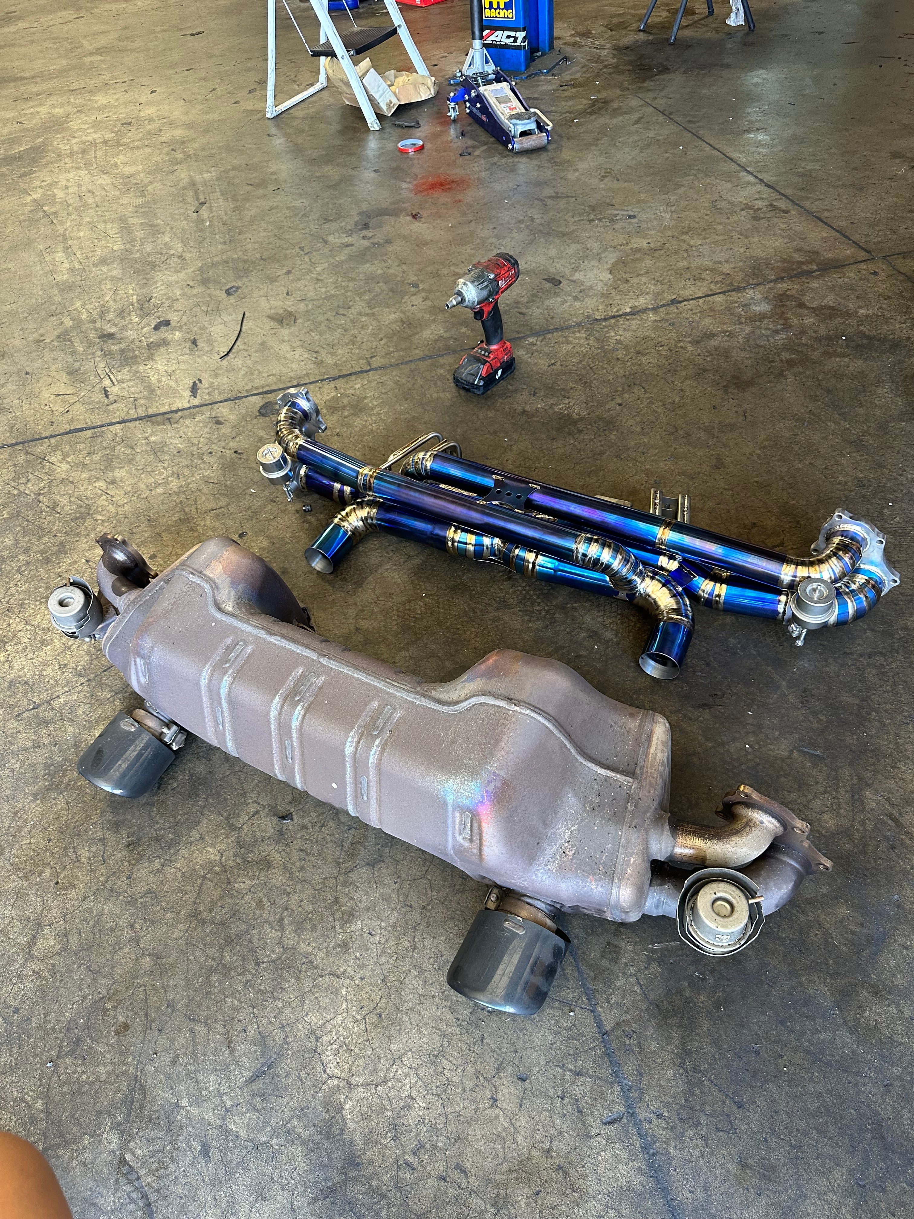 Titanium Valved Exhaust System Catback - Porsche 718 GT4.