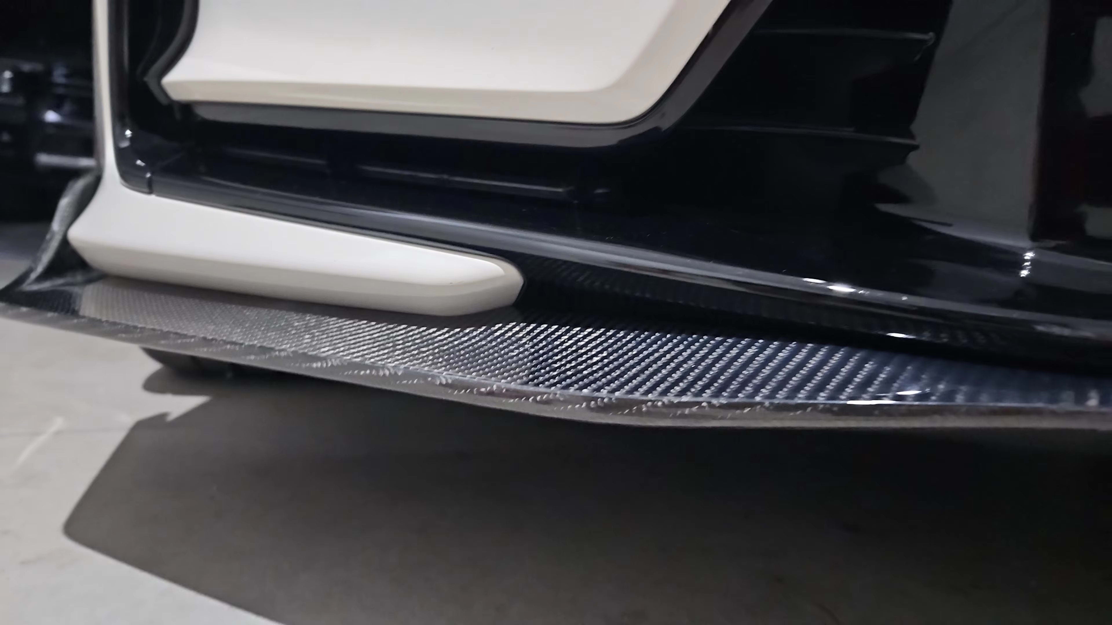 Carbon Fiber Front Lower Lip Splitter - Honda Civic Type R 2023+.