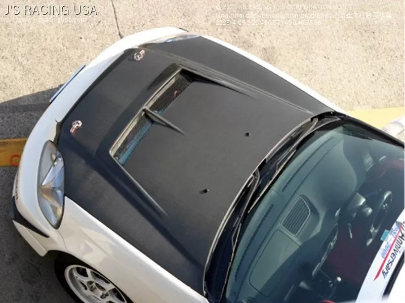 J's Racing Type S Carbon Aero Bonnet Acura Integra DC2.