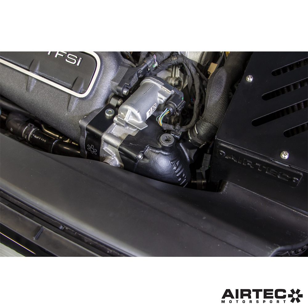 AIRTEC Motorsport RS3 8V Enlarged Coldside.