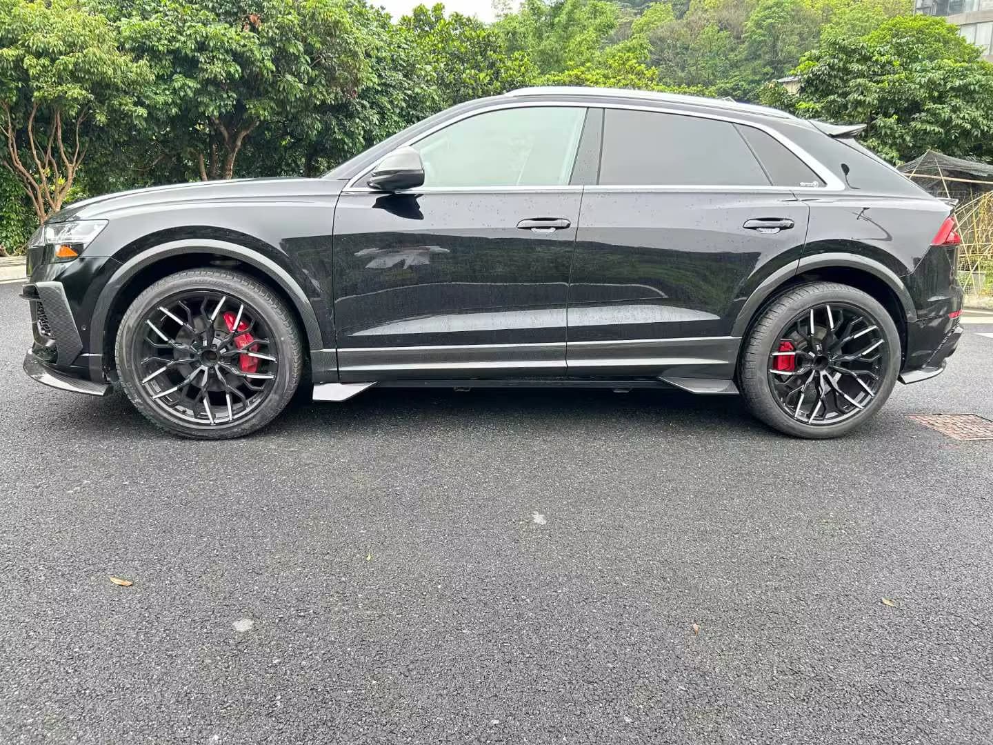 Carbon Fiber AB Aerodynamic Body Kit - Audi RSQ8.