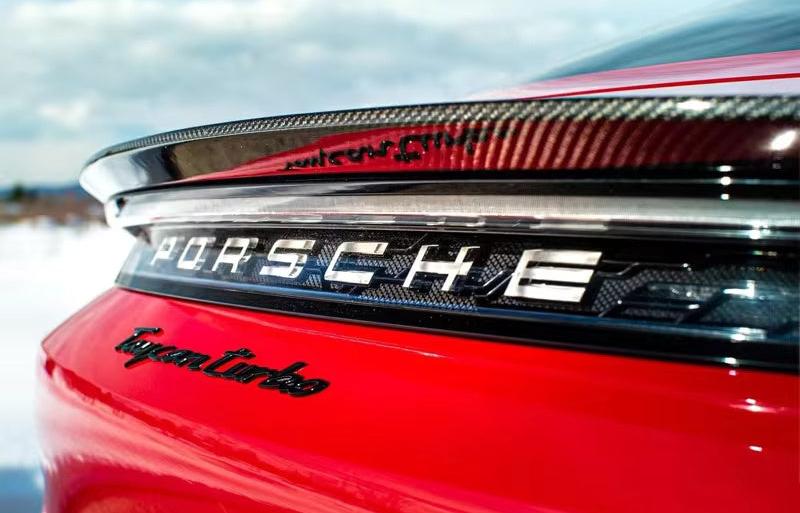 Carbon Fiber Spoiler (3pc) - Porsche Taycan.