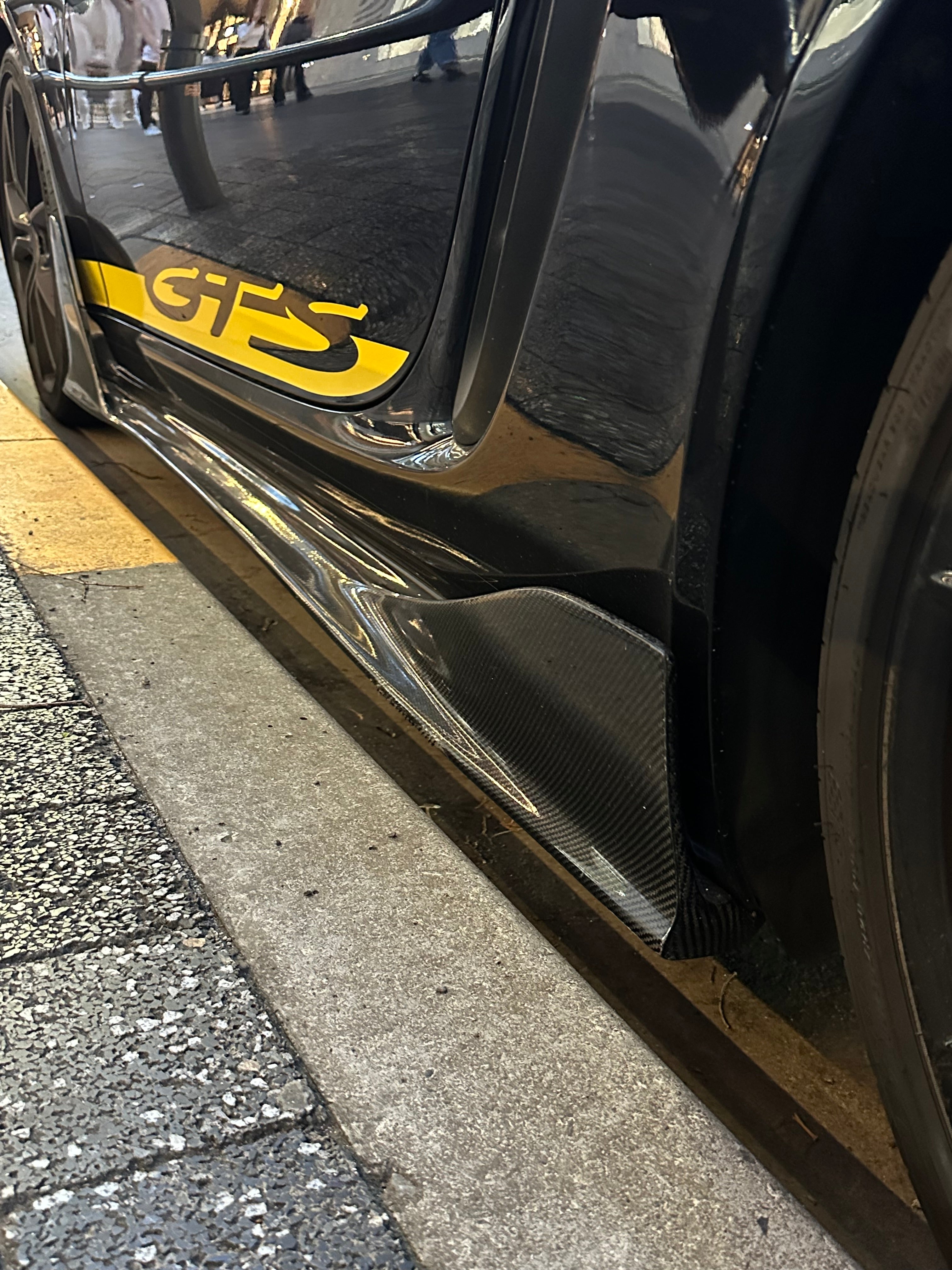 Winglet Carbon Fiber Side Skirts - Porsche 718 Cayman/Boxster.