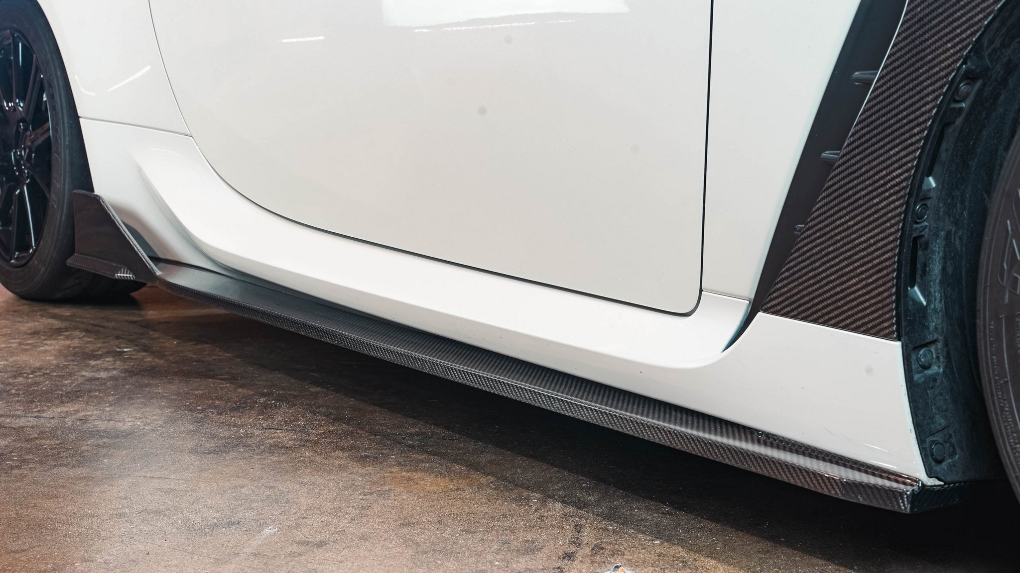 apr-performance-carbon-fiber-side-rocker-extensions-toyota-gr86-subaru-brz-2022-2022