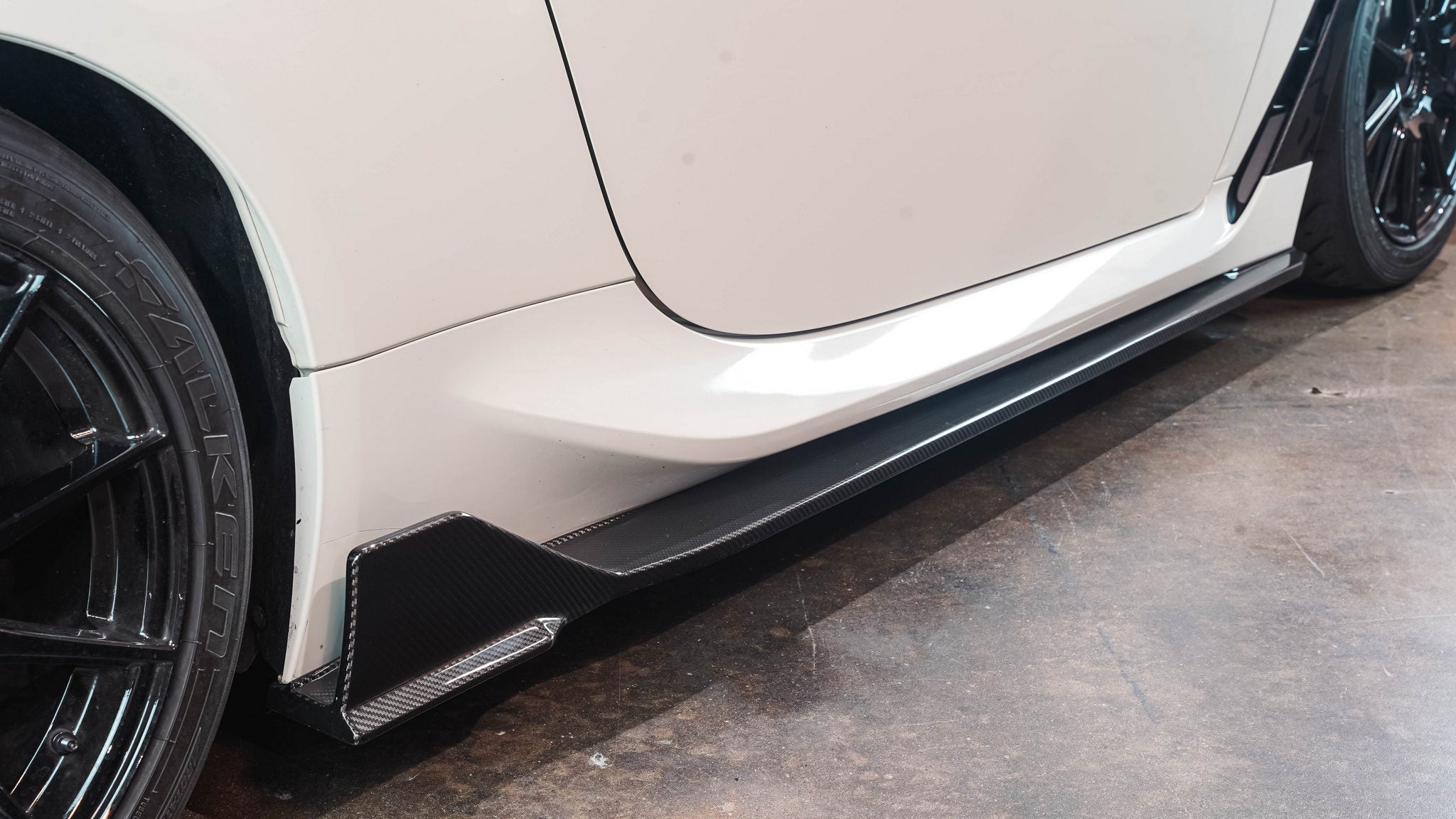 apr-performance-carbon-fiber-side-rocker-extensions-toyota-gr86-subaru-brz-2022-2022