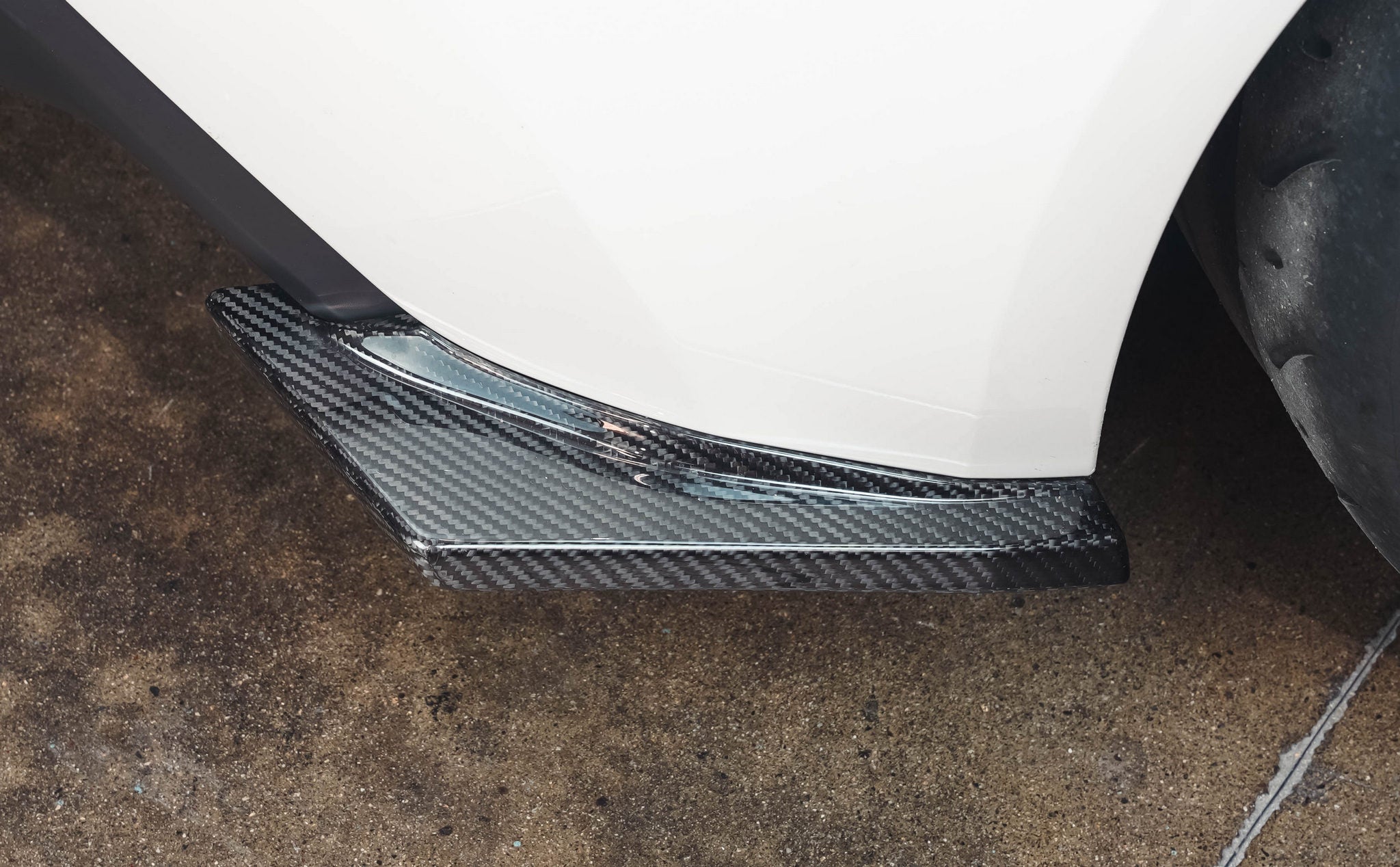 apr-performance-carbon-fiber-rear-bumper-skirts-toyta-gr86-subaru-brz-2022-2022