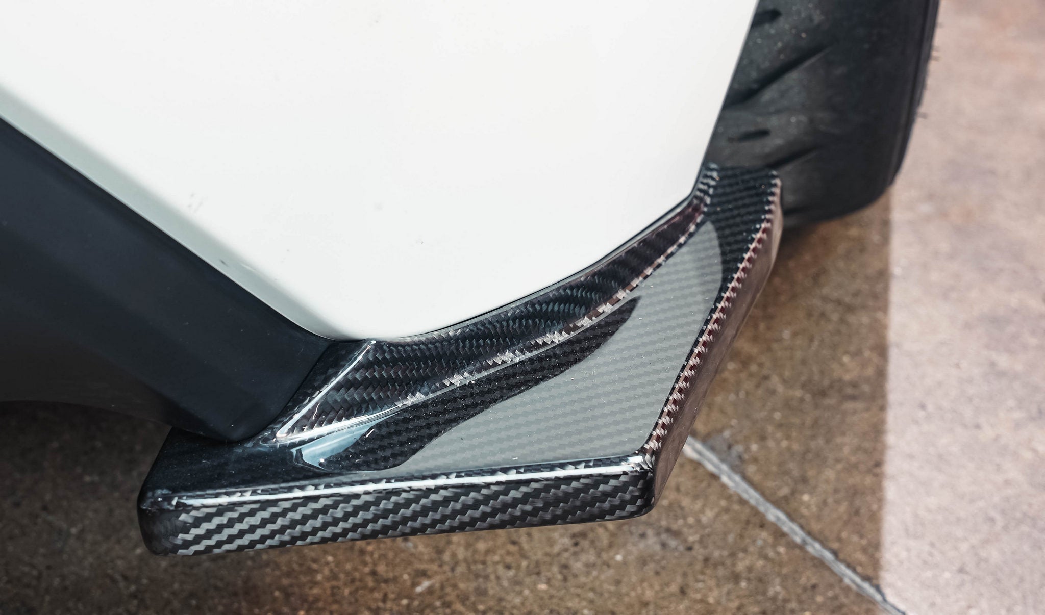 apr-performance-carbon-fiber-rear-bumper-skirts-toyta-gr86-subaru-brz-2022-2022