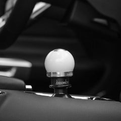 S550 MUSTANG SHIFT KNOB WHITE.