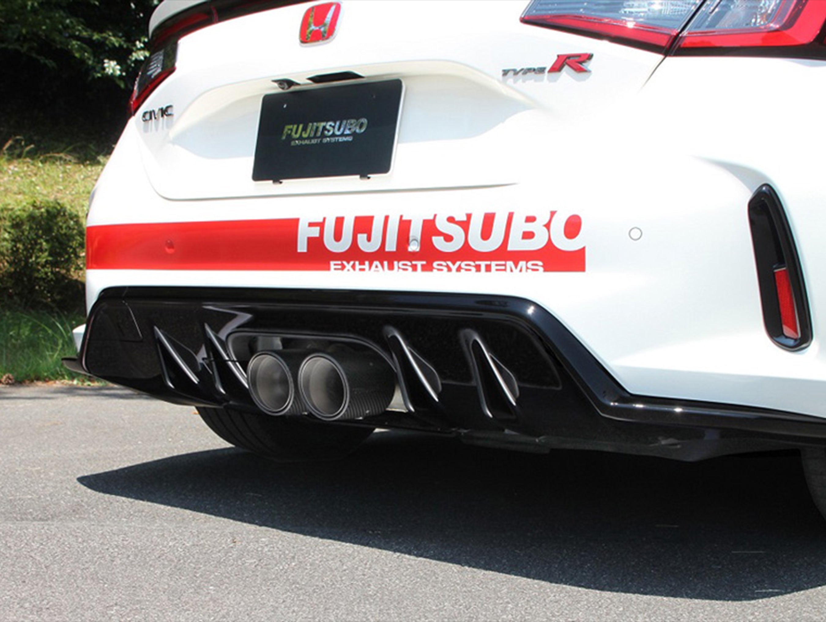 fujitsubo-authorized-rm-c-titanium-exhaust-carbon-tips-23-civic-type-r-fl5-sbx1
